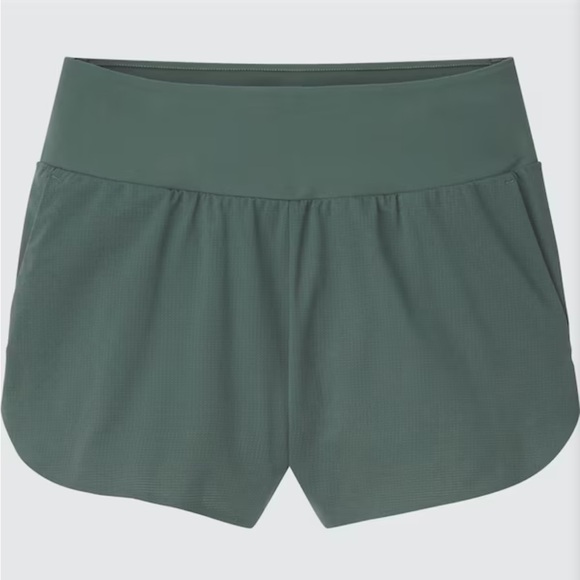 Uniqlo Pants - Ultra Stretch Active Running Dark Green Shorts Large